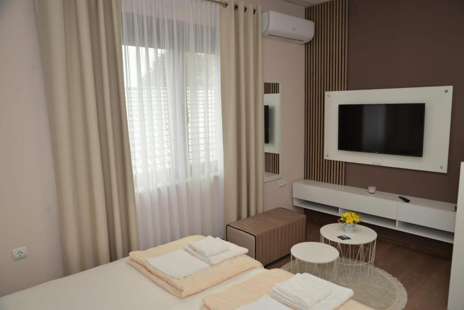 Apartmani Tomic Kladovo Luaran gambar